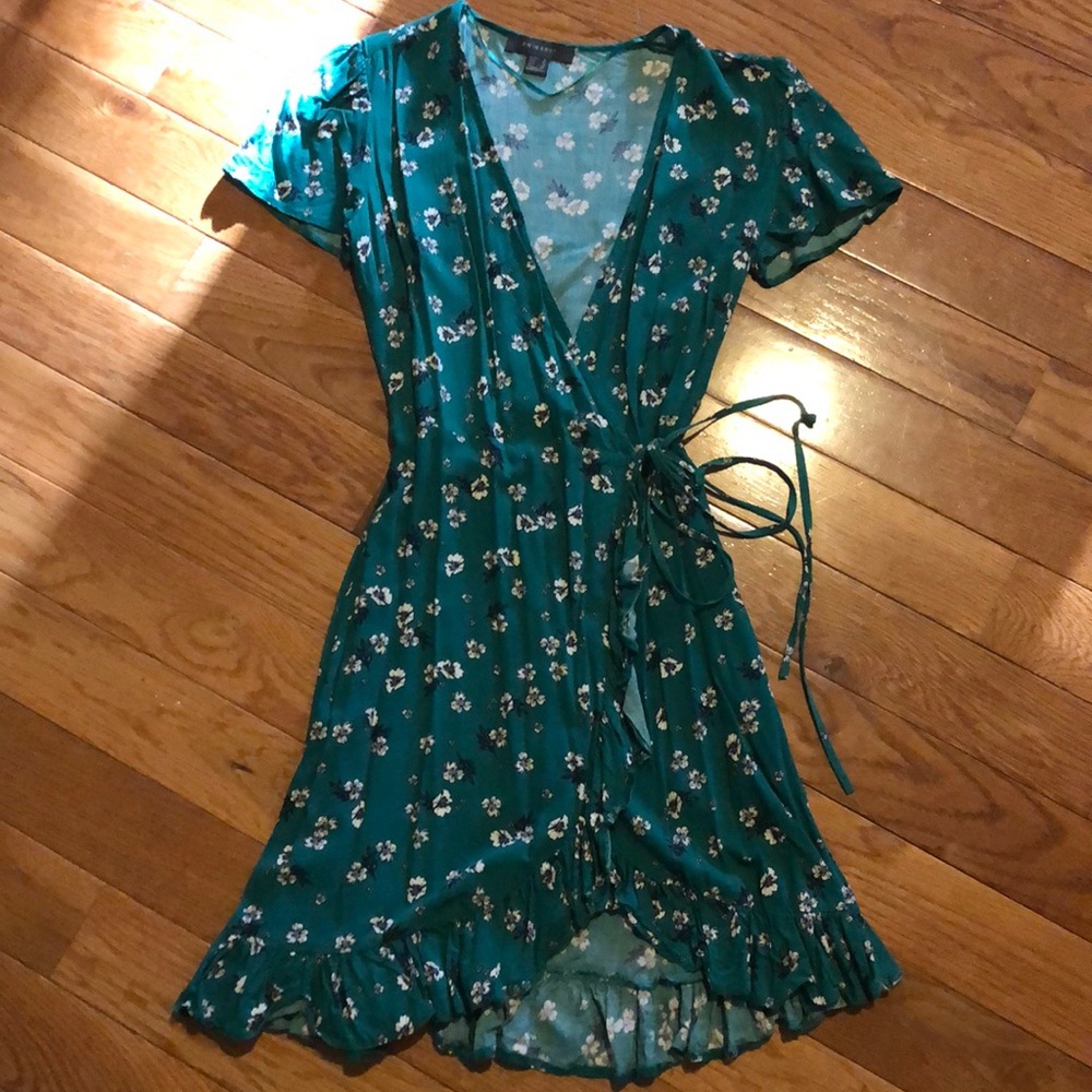 Floral printed summer wrap dress